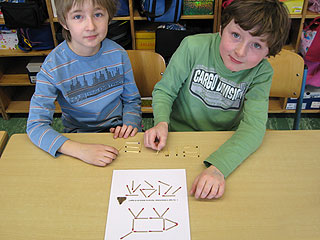 MathePlus: Knobeleien mit Streichhölzern - www.eichendorffschule-moers.de