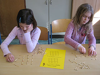 MathePlus: Knobeleien mit Streichhölzern - www.eichendorffschule-moers.de